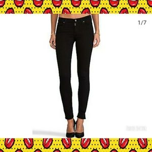 PAIGE ULTRA SKINNY BLACK DAHLIA JEANS SIZE 27